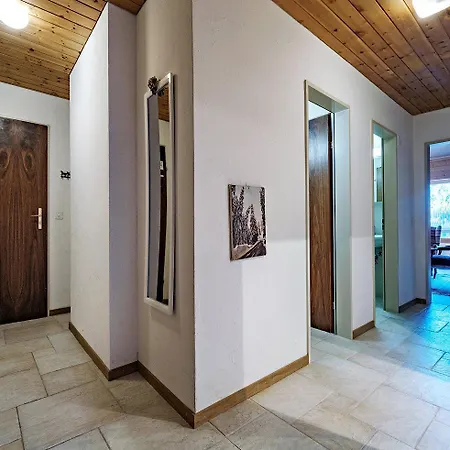 Casa Dschember 10 דירה ארוזה